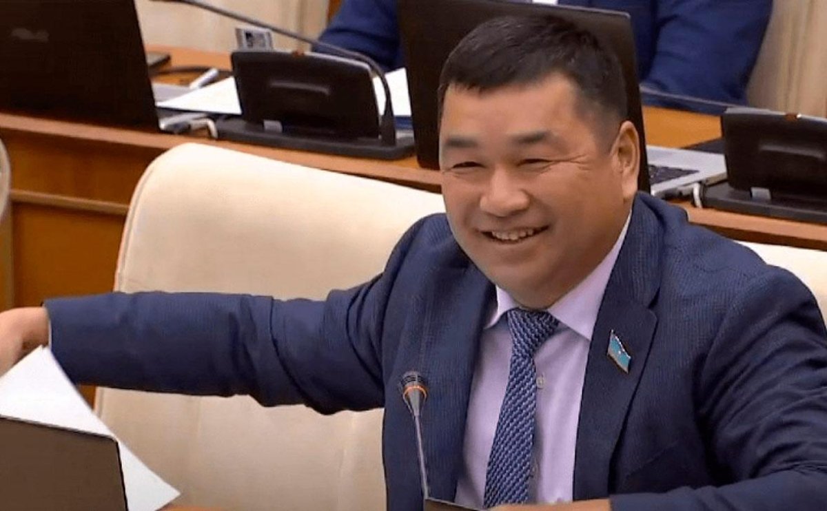 ЦИК лишил полномочий депутата, который поддерживал войну в Украине