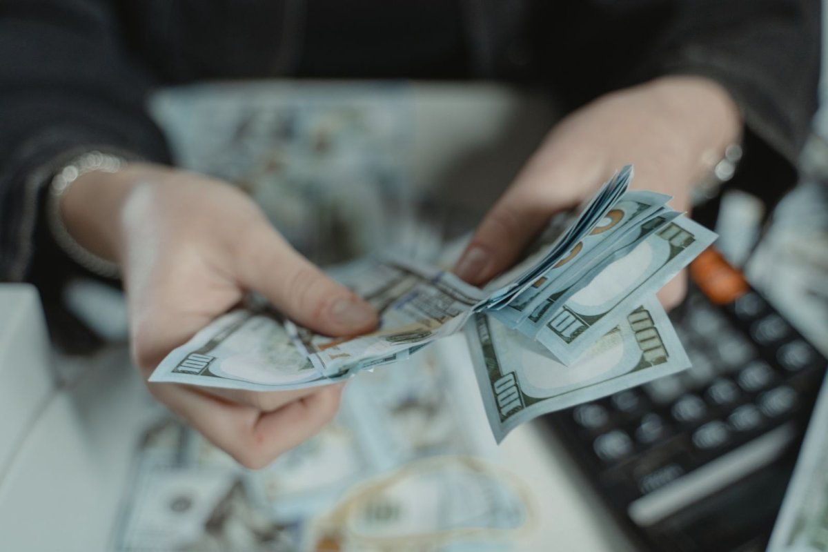В Степногорске директор и кассир вынесли из банка более 255 млн тенге