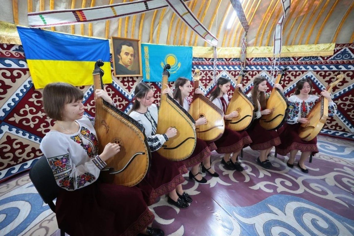 Ещё одна казахская "юрта несокрушимости" появилась в Украине
