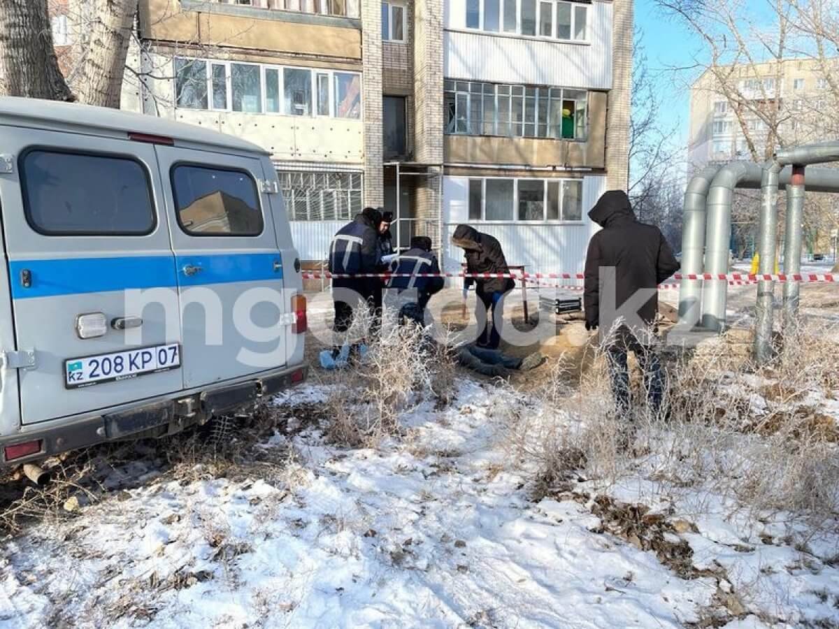 В шахте теплотрассы в Уральске нашли тело мужчины