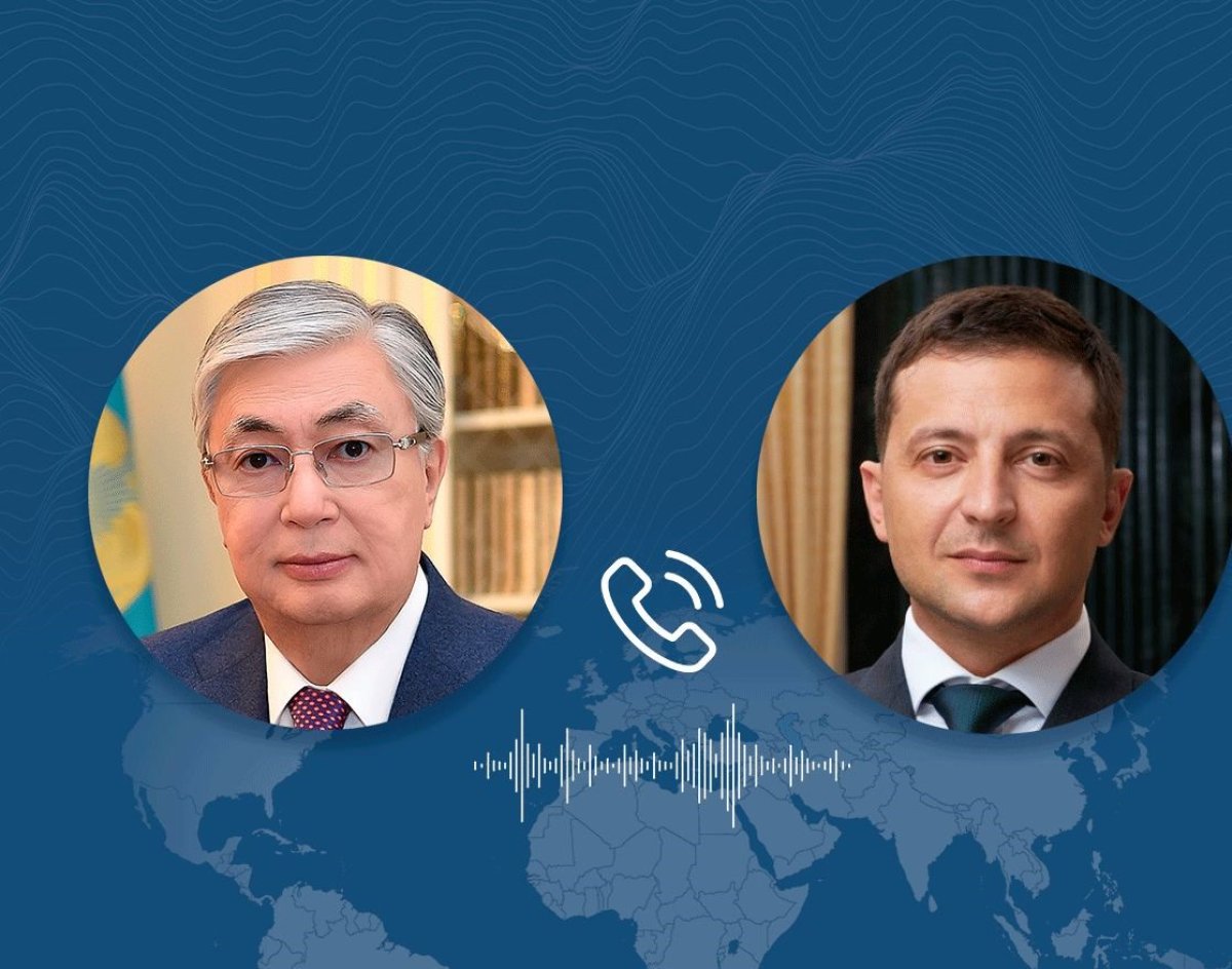 Зеленский позвонил Токаеву