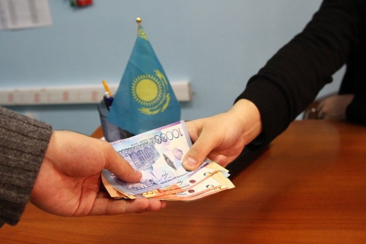 Деньги или статья: как сотрудники Антикора сельских акимов к взяткам принуждали