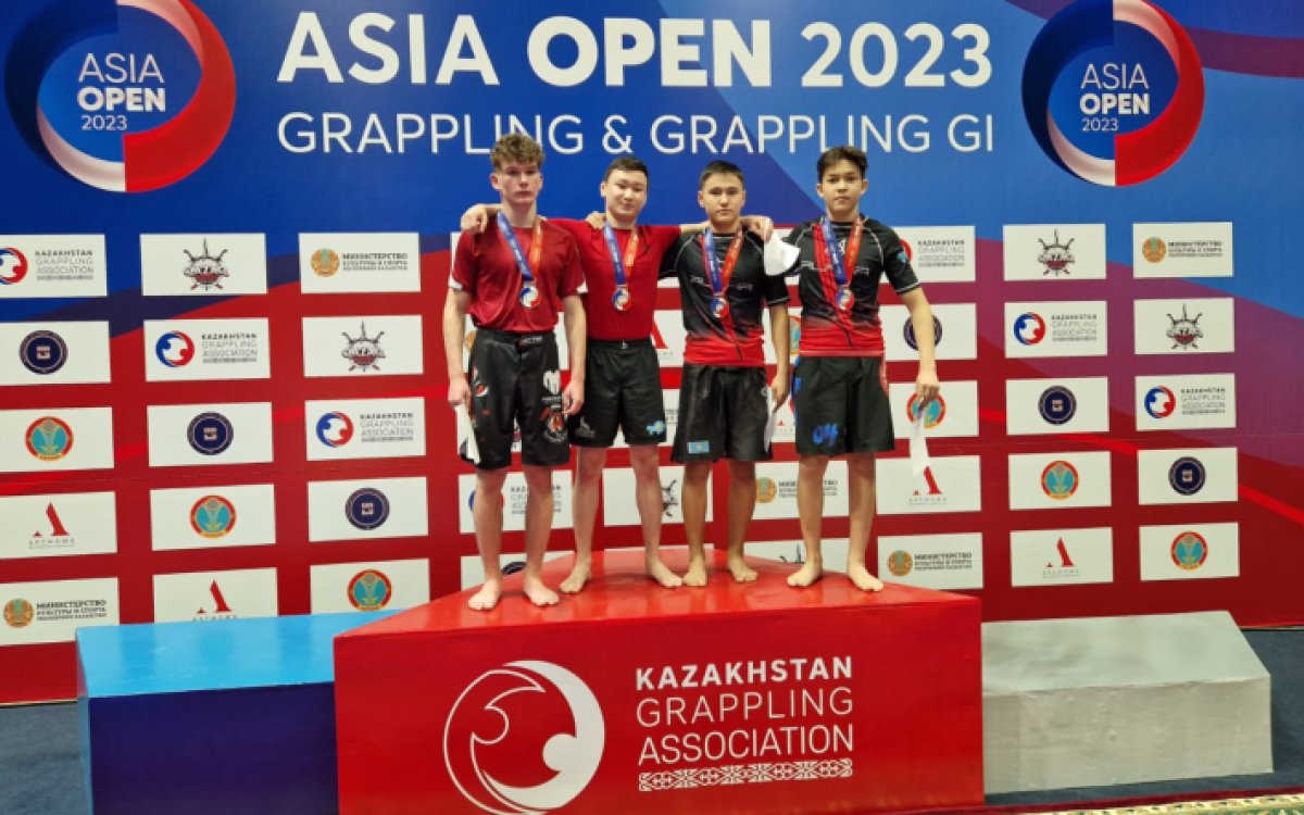 Актюбинские спортсмены завоевали 16 наград на чемпионате Азии по грэплингу