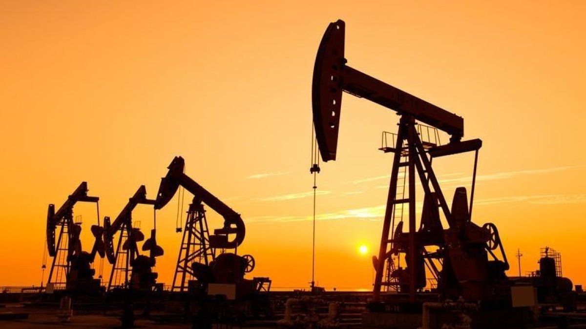 Министр Акчулаков назвал цену на нефть, которую считает справедливой в Казахстане