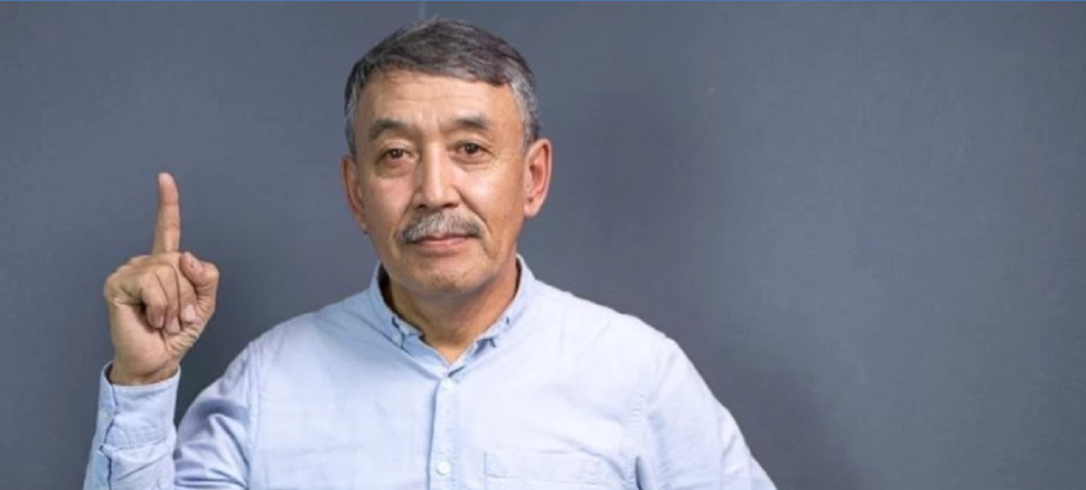 Активиста, которого сняли с выборов, задержали в прямом эфире в Астане
