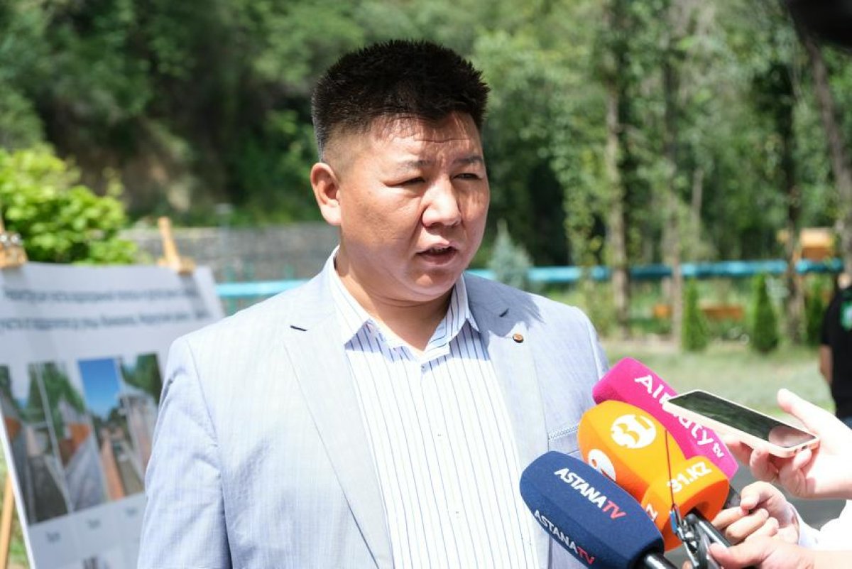 Замглавы управления экологии Алматы наказали на 96 млн тенге за взятки