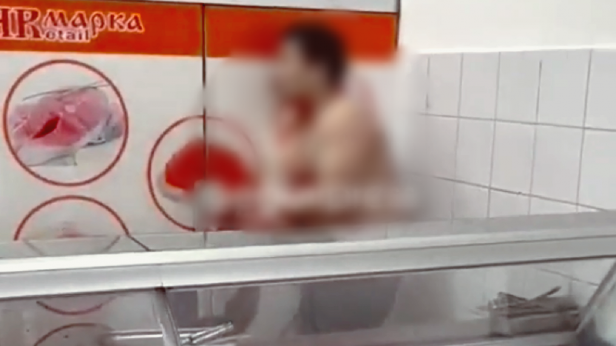 Спортсмен покончил с собой на глазах у людей в Атырау - СМИ