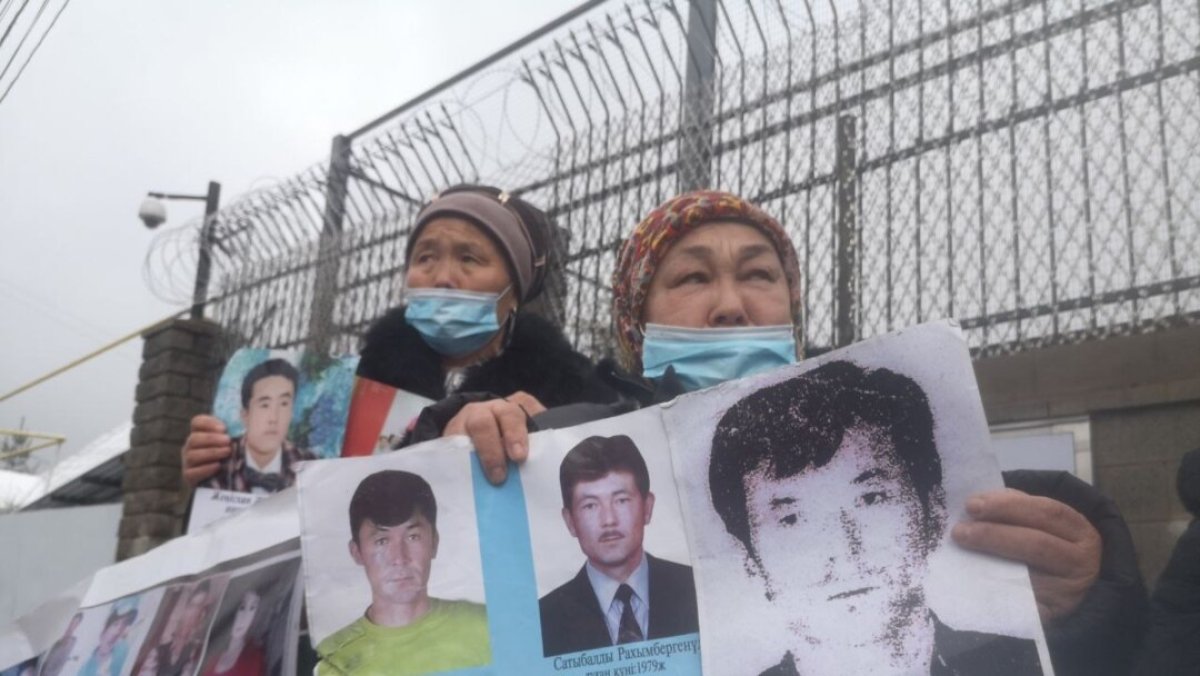 В Алматы задержали людей, требующих освободить родственников в Синьцзяне