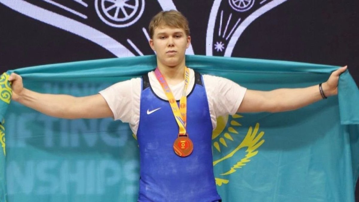 Казахстан завоевал второе "золото" на юношеском чемпионате мира по тяжелой атлетике