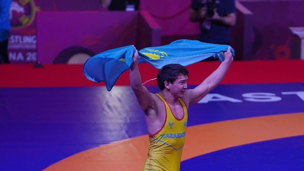 Казахстан завоевал два золота на Чемпионате Азии по борьбе