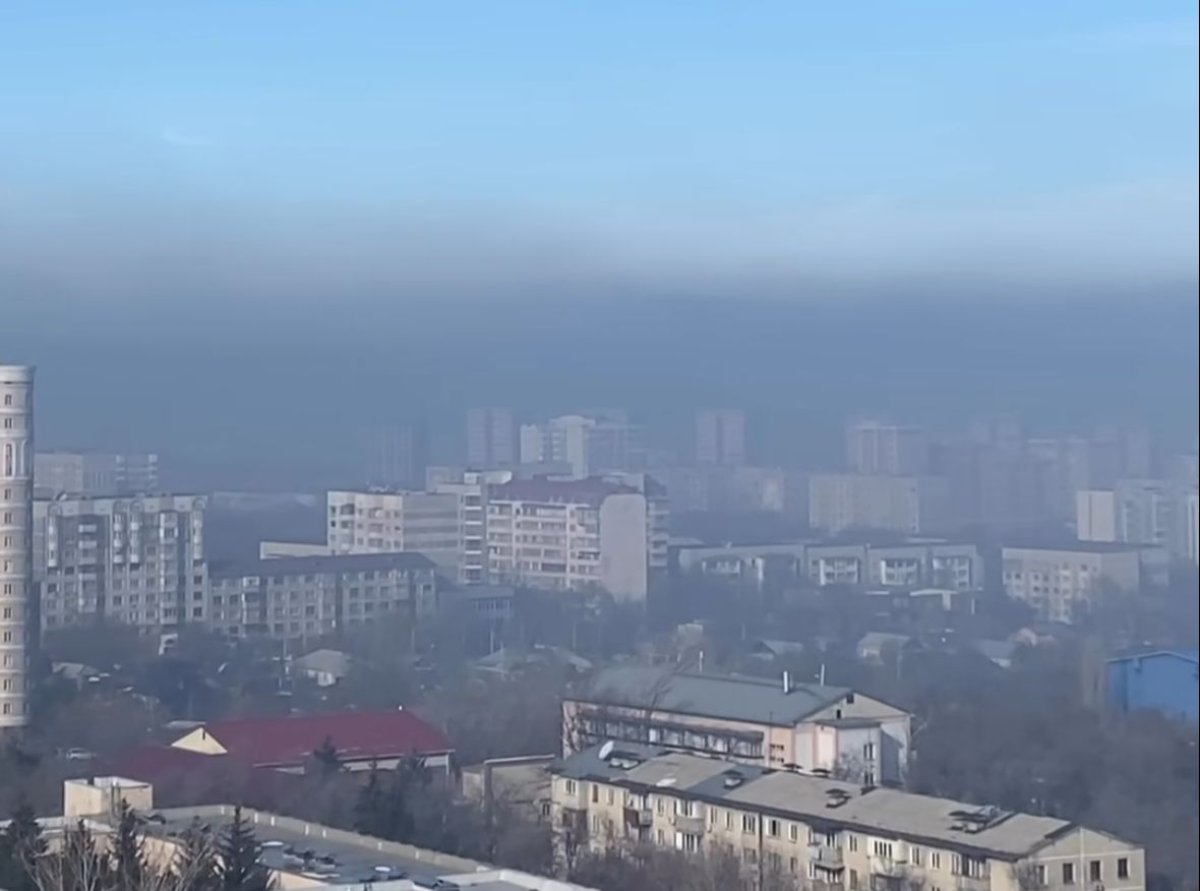 Алматы снова в топе по самому загрязненному воздуху