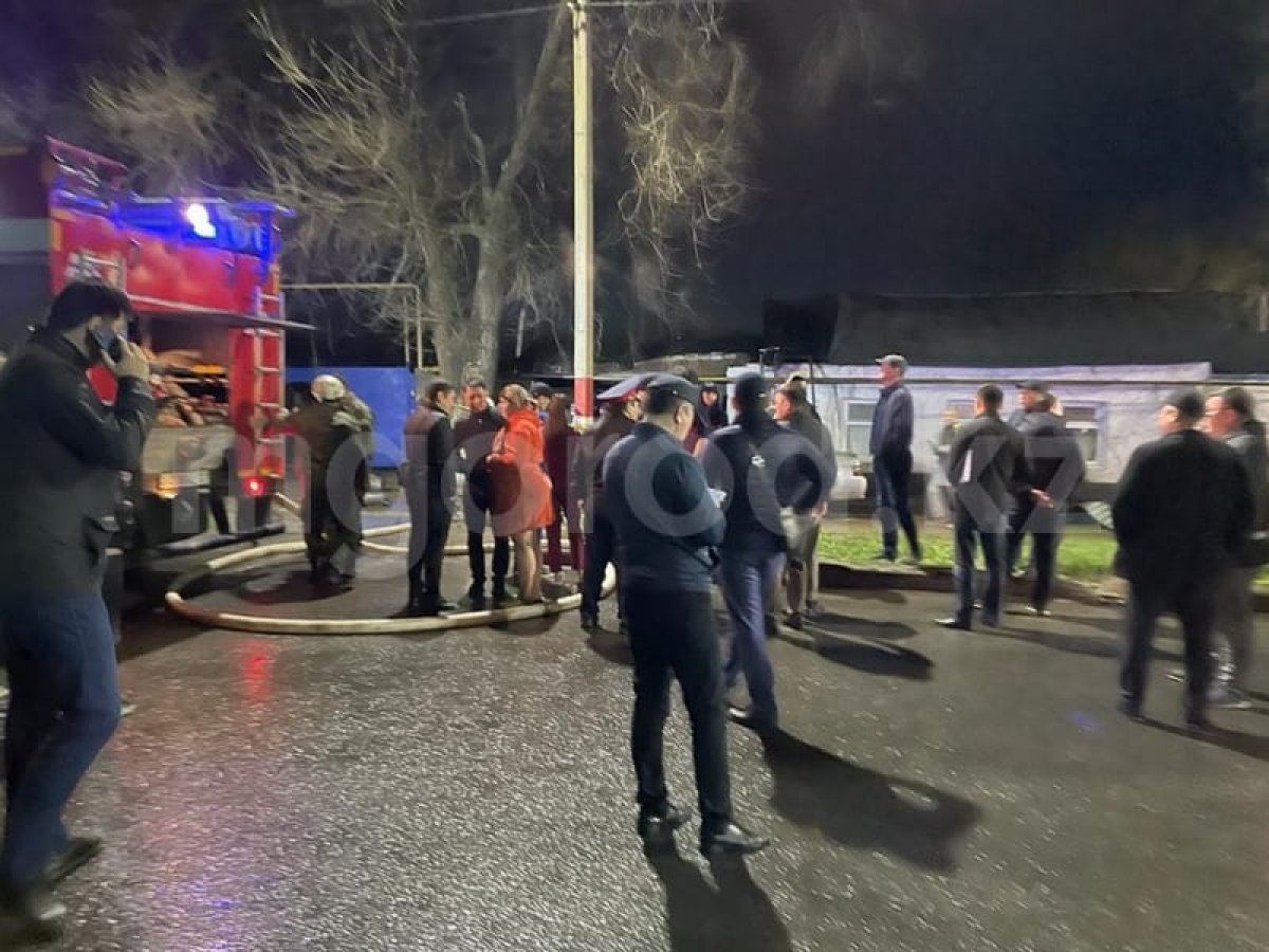 В Уральске произошел взрыв. На месте нашли три тела