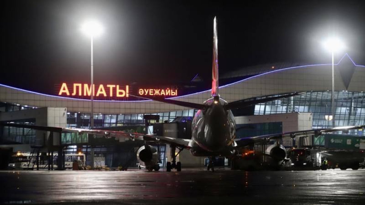 Пьяные иностранцы устроили скандал в аэропорту Алматы