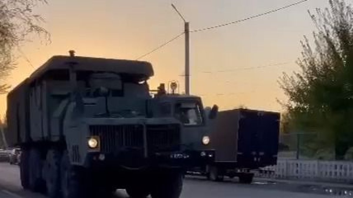 Поставка в Россию? В Минобороны прокомментировали передвижение военной техники по Алматы