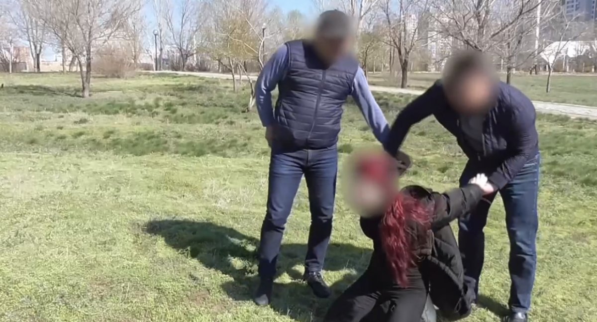 В Астане задержали хозяйку интернет-магазина наркотиков