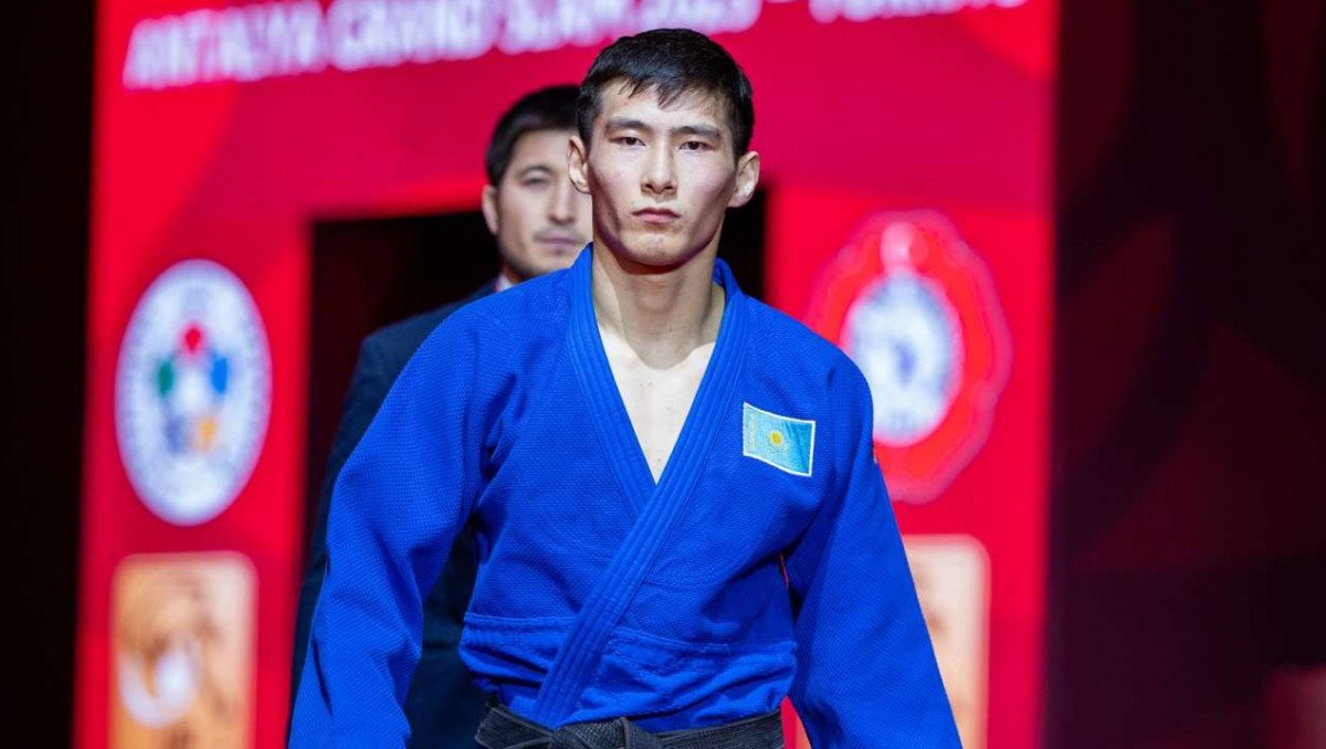 Дзюдоист из Казахстана сотворил сенсацию на чемпионате мира