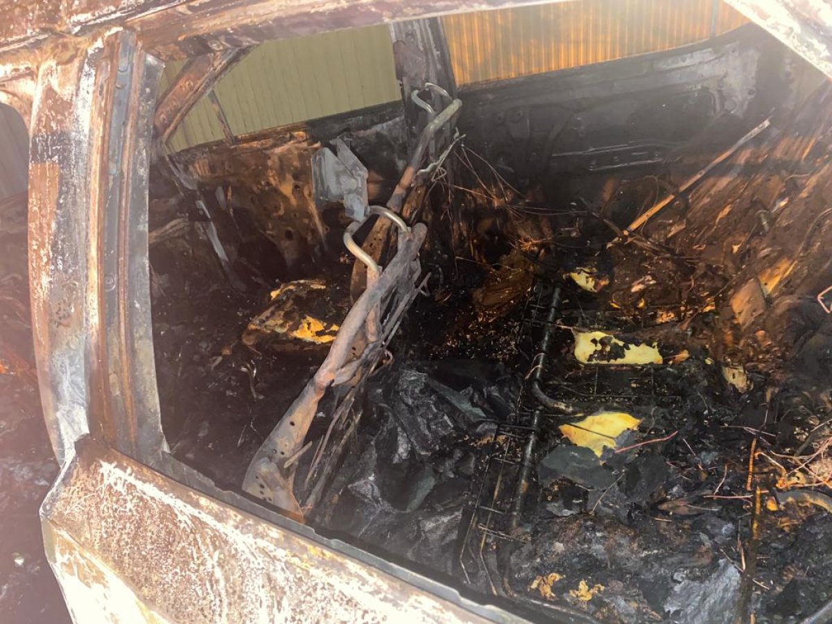 В Атырау взорвали машину известного журналиста