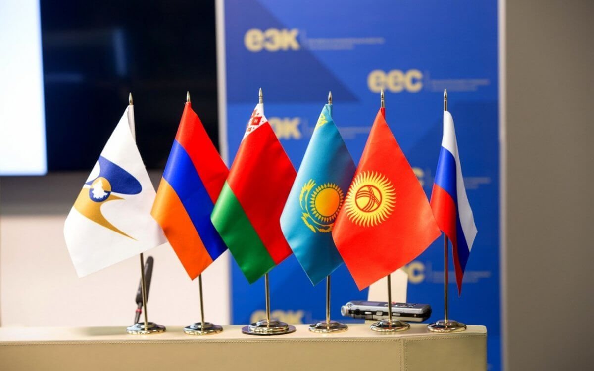 Токаев подписал закон о таможенных процедурах с ЕАЭС
