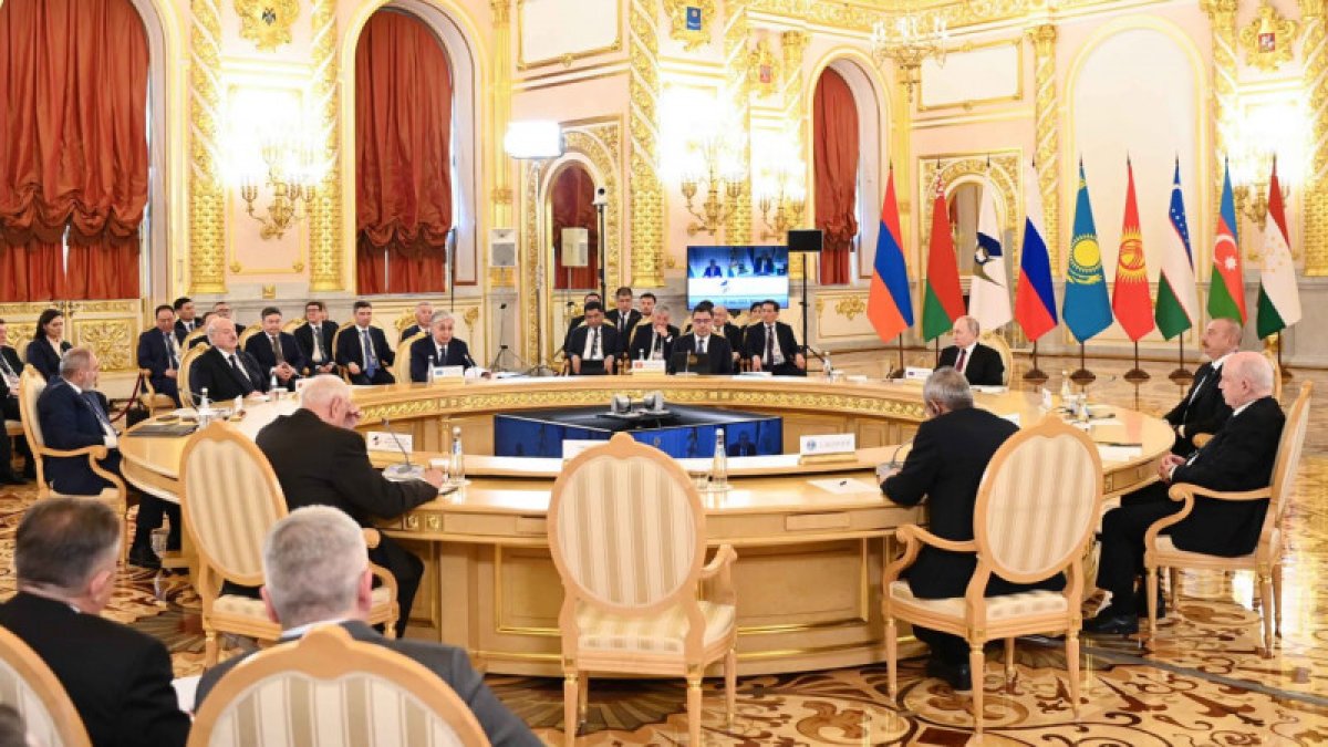 Путин передал Токаеву записку: стало известно ее содержание