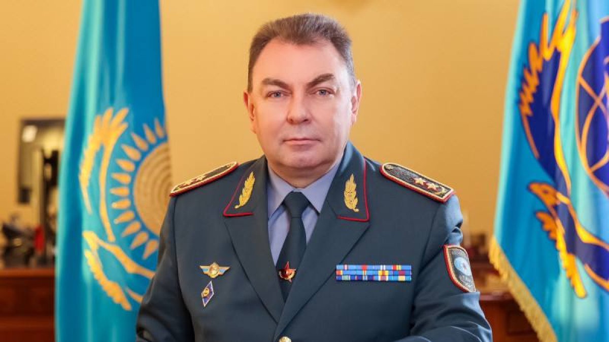 Президент уволил главу МЧС Юрия Ильина