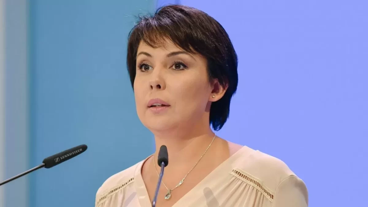 Аружан Саин уволили с должности детского омбудсмена