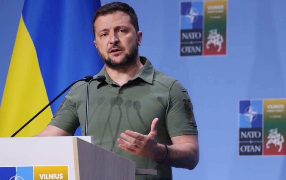 Украина понимает, что не может быть членом НАТО, пока идёт война - Зеленский