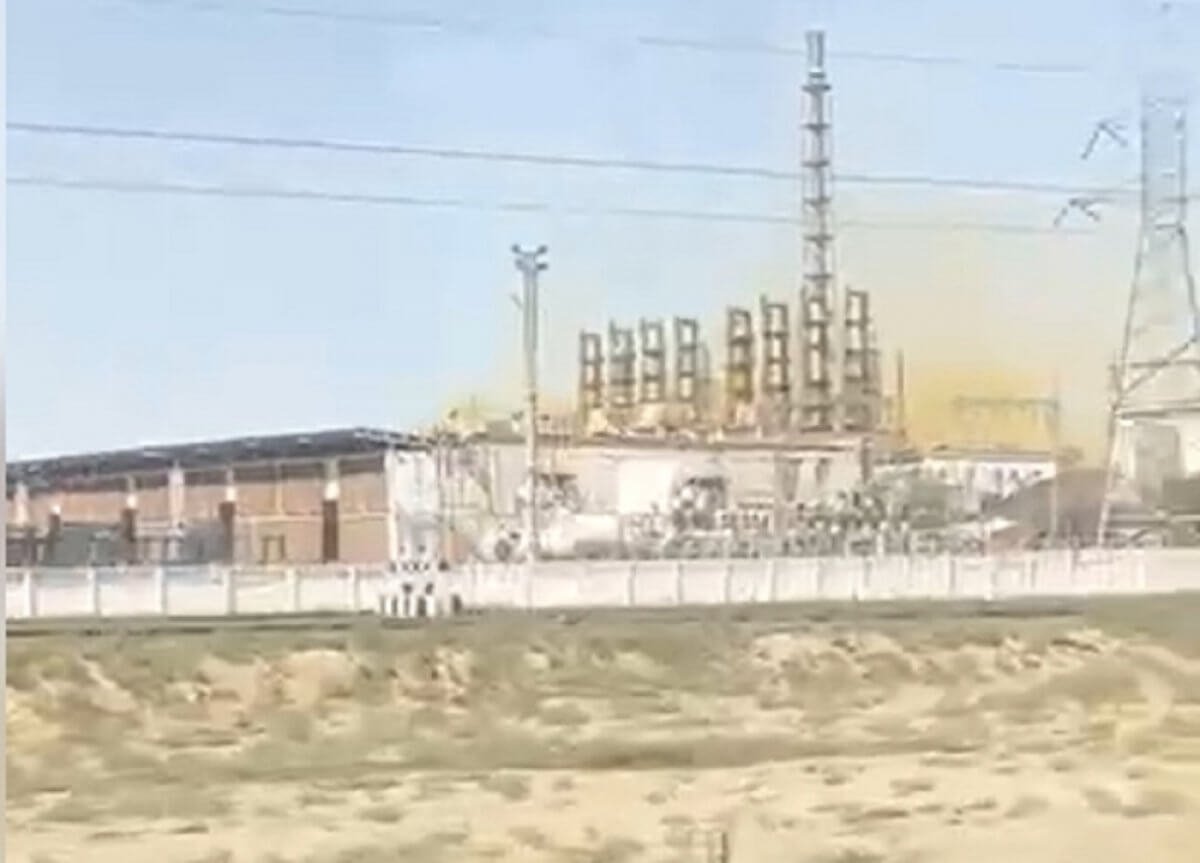 "Травят людей": в Актау выявили выброс нитрозного газа в атмосферу