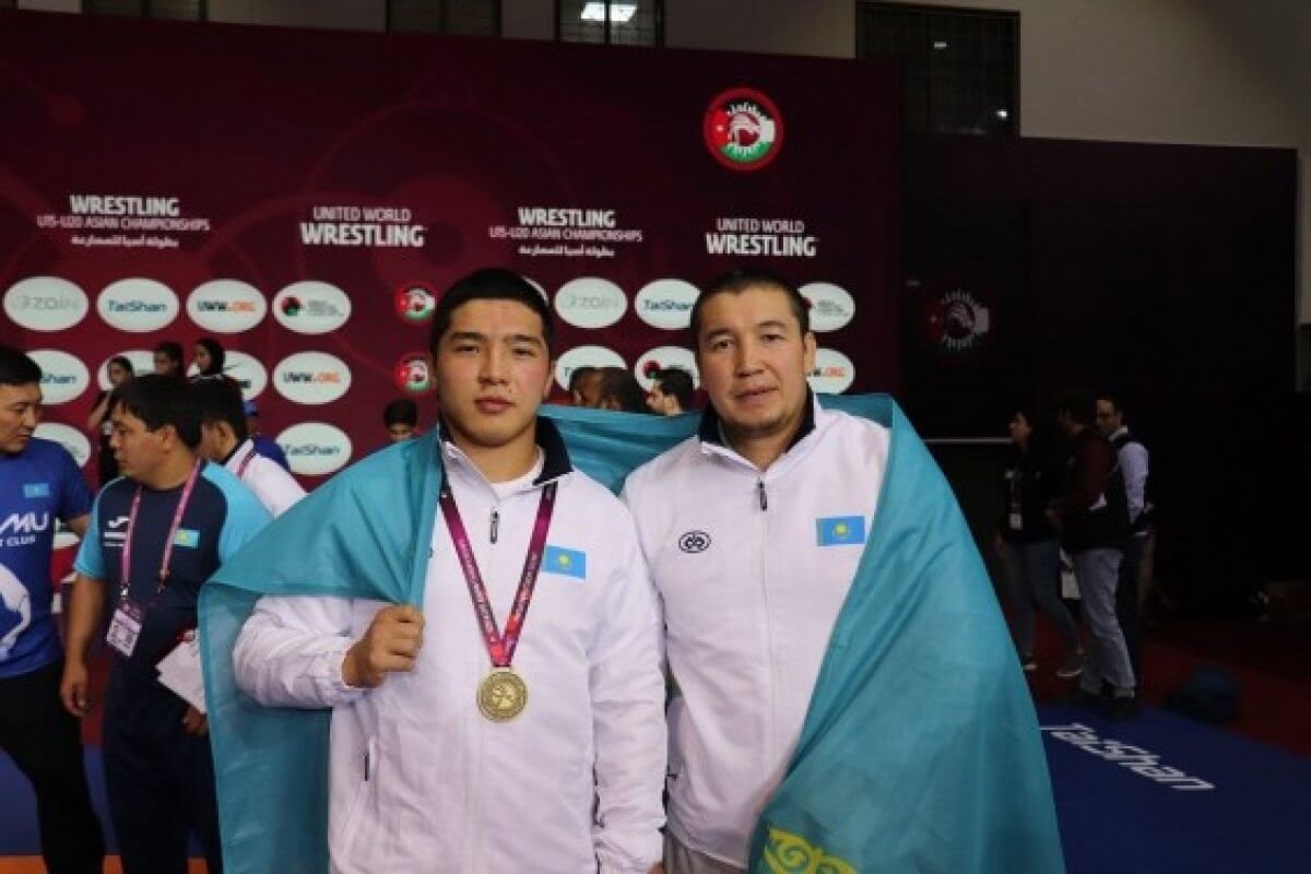 Казахстанец стал чемпионом Азии по борьбе