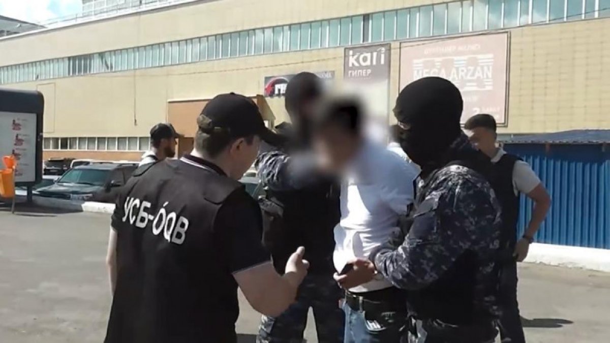 В Астане лжеполицейский вымогал деньги у иностранца, пристававшего к женщине