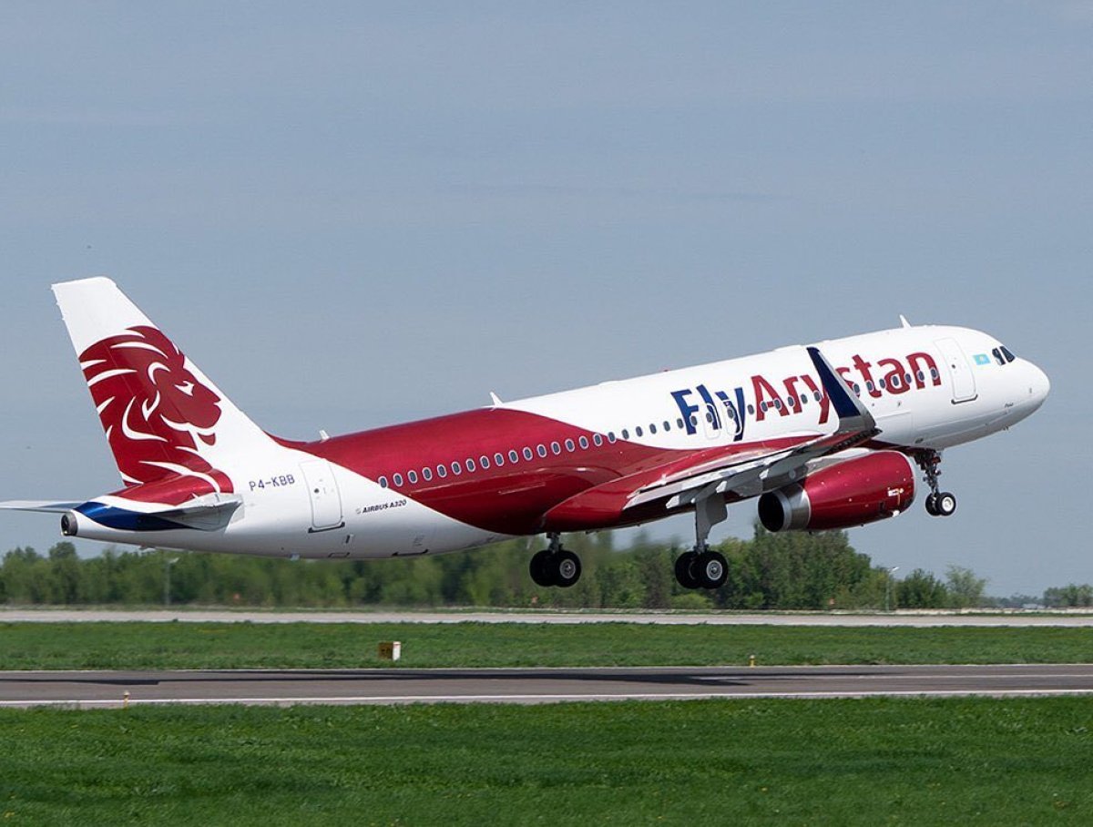 FlyArystan отменил платную регистрацию в аэропорту после критики казахстанцев