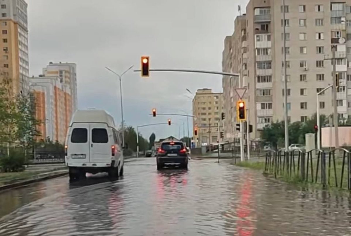 В Астане после потопа уволили ответственного чиновника