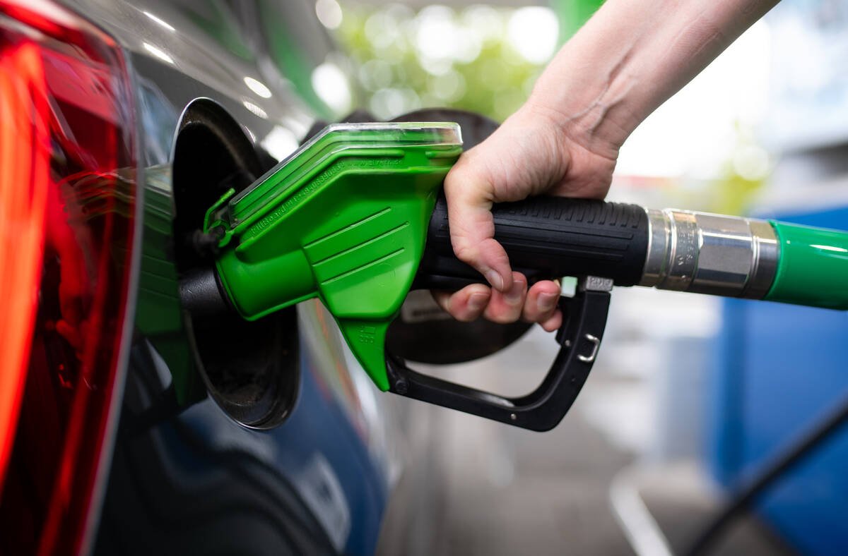 Незаконный оборот нефтепродуктов выявили в Астане