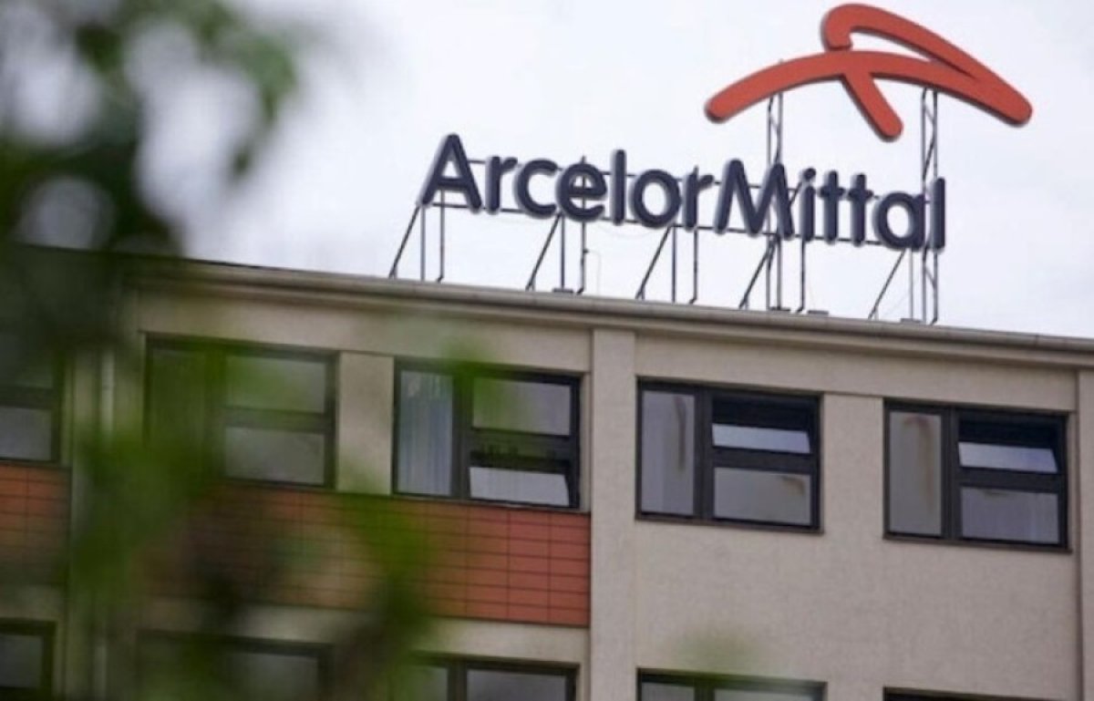 Пожар на шахте "АрселорМиттал Темиртау": возбуждено уголовное дело
