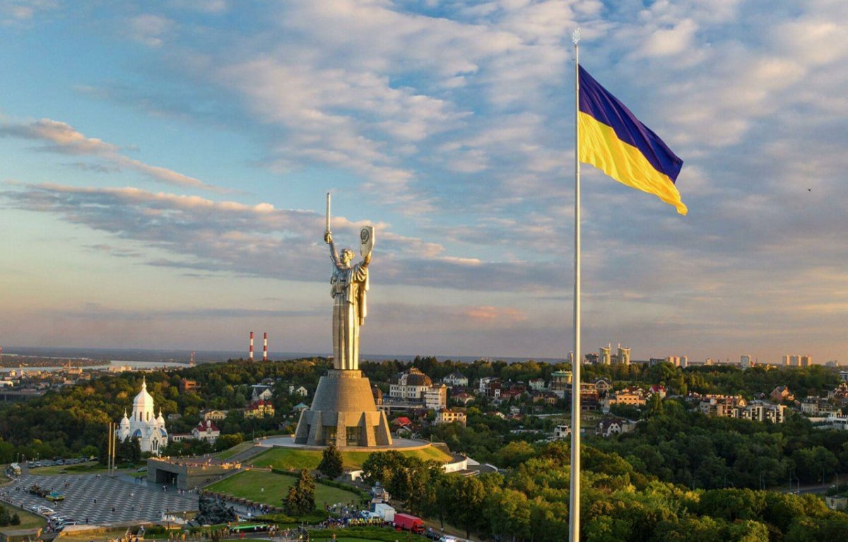 Президент Казахстана поздравил Украину с Днем независимости