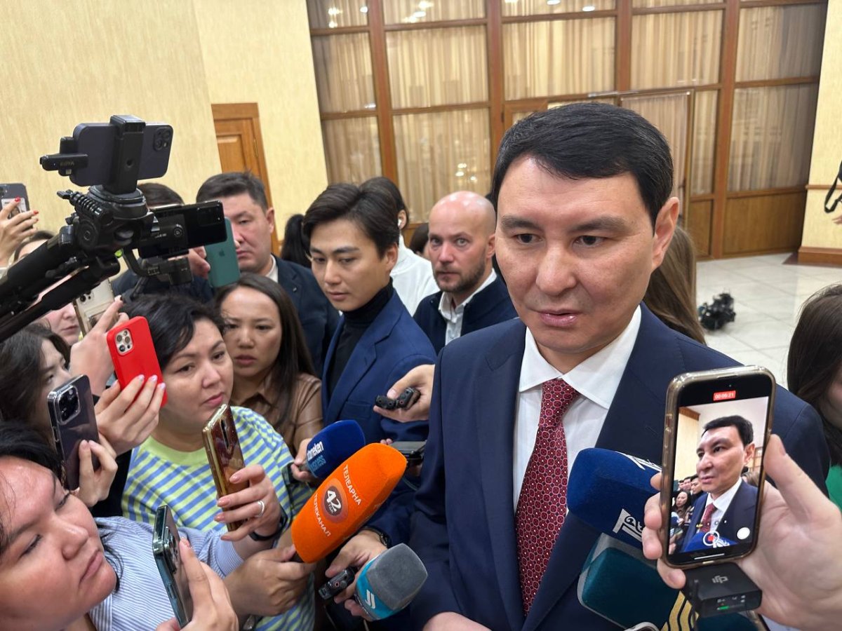Это решение политическое - Жамаубаев о сохранении двойной должности в кабмине