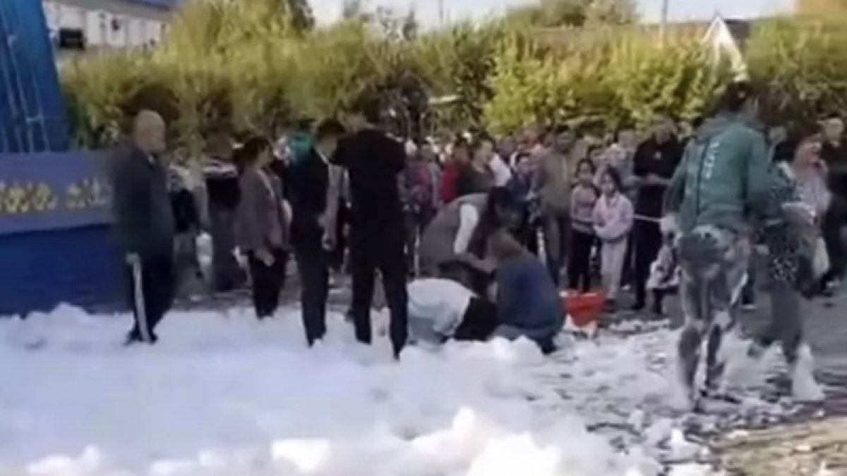 ЧП на пенной вечеринке в Костанайской области: пострадавшая девочка скончалась