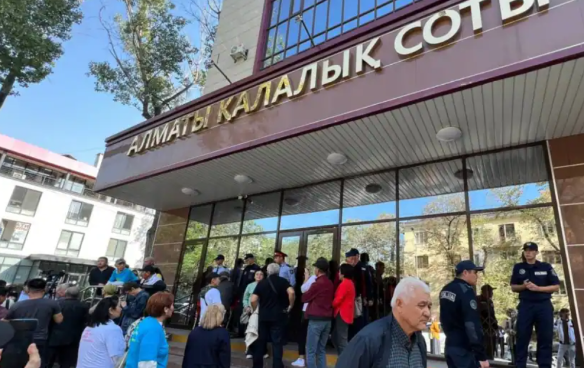 Апелляция по захвату аэропорта Алматы: в здание не пускали адвокатов подсудимых