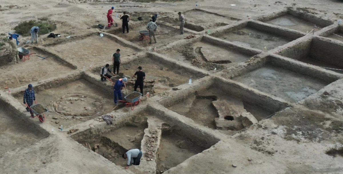 В Казахстане при раскопках нашли дома, построенные в средние века