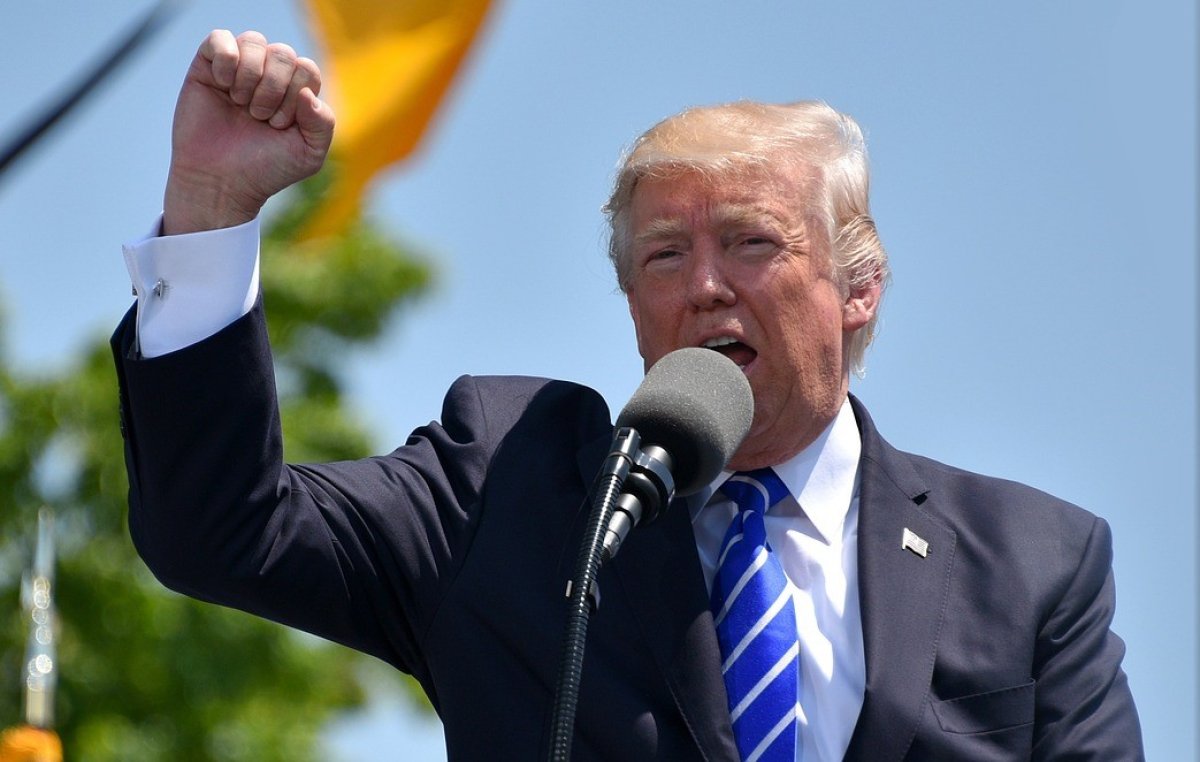 Верховный суд США разрешил Трампу баллотироваться на пост президента
