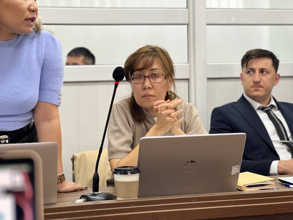 Для Айгерим Тлеужан вызвали скорую: апелляцию по делу о захвате аэропорта перенесли