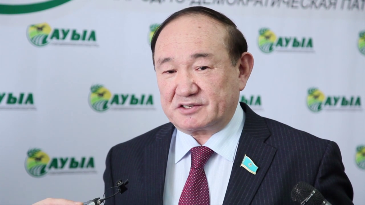 Глава партии «Ауыл» покинул должность
