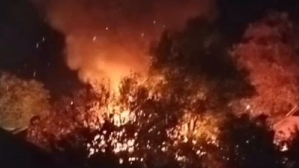 В Талгаре произошел мощный пожар