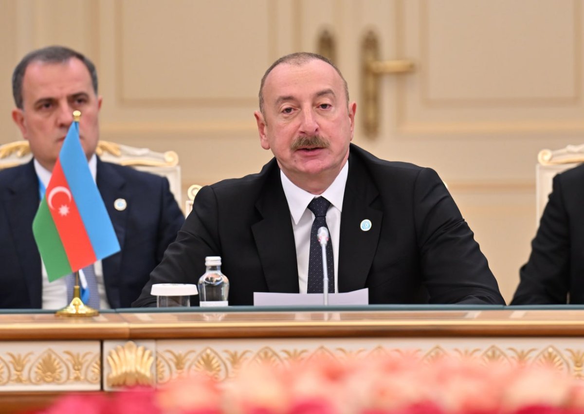 Алиев заявил о "марионеточных методах" Армении в войне за Карабах