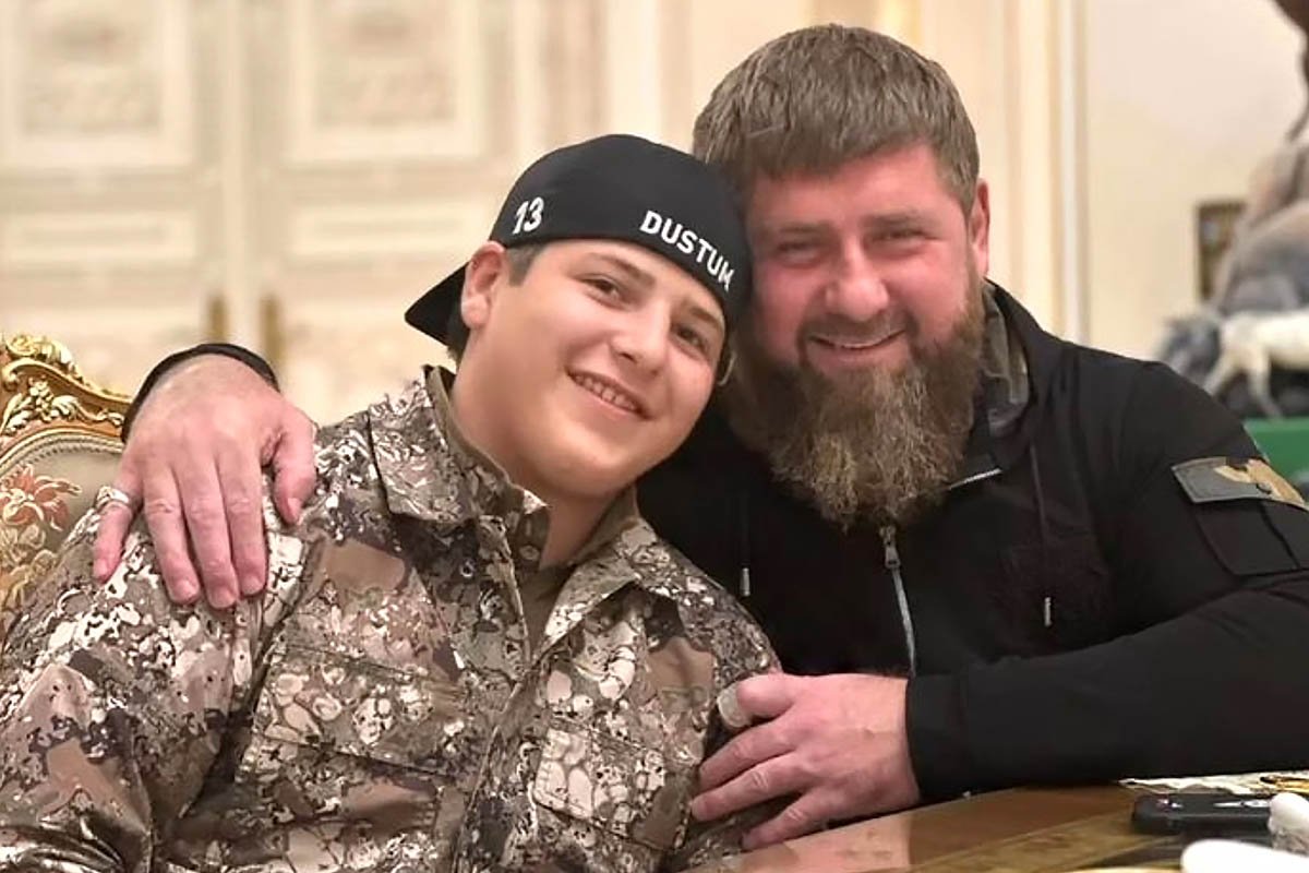 Четвертую награду после избиения арестованного получил сын Рамзана Кадырова