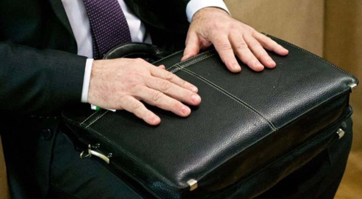 К гражданским служащим в Казахстане будут предъявлять новые требования