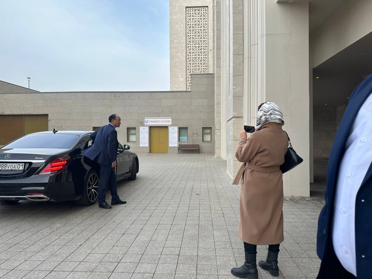 Поминки Болата Назарбаева в Астане: кто приехал отдать дань памяти