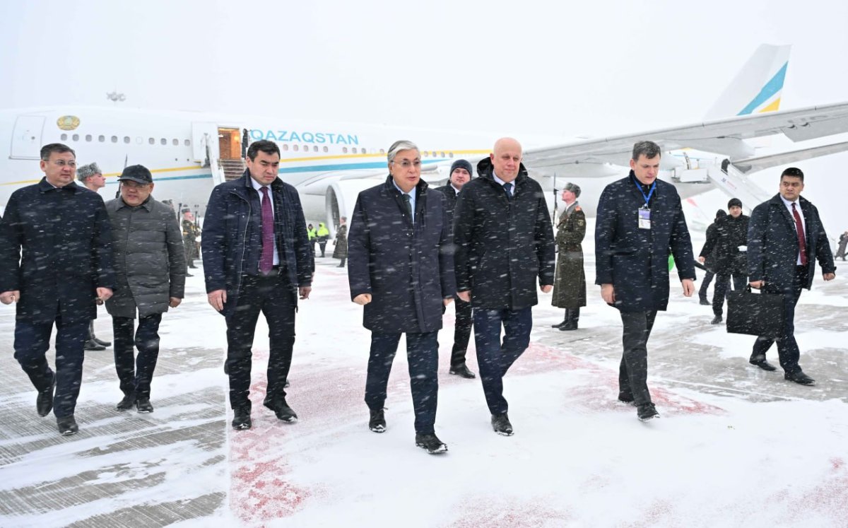 Токаев прилетел в Минск для участия в сессии ОДКБ