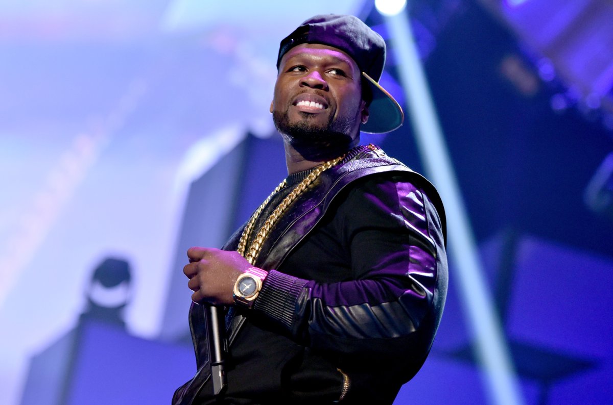 «Если бы не Борат»: рэпер 50 Cent разозлил казахстанцев после концерта