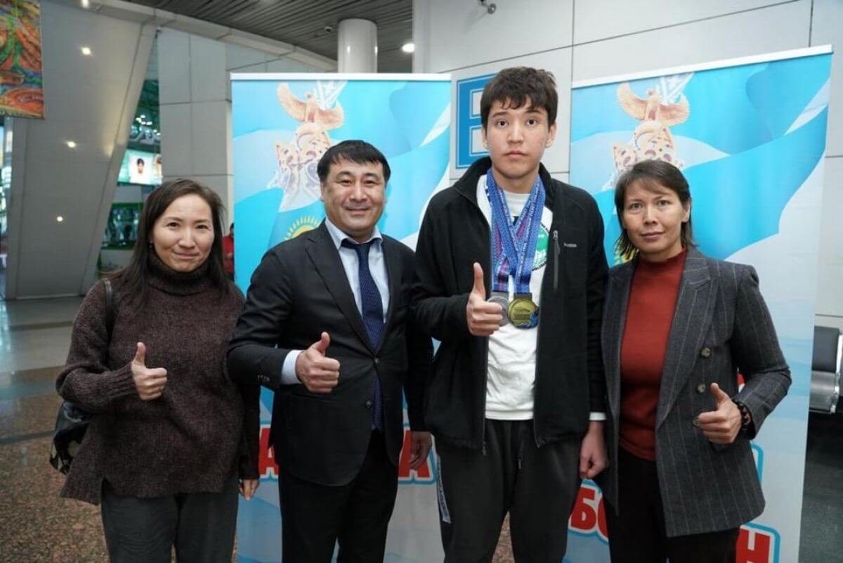 Это история: впервые казахстанец стал чемпионом по плаванию на открытой воде