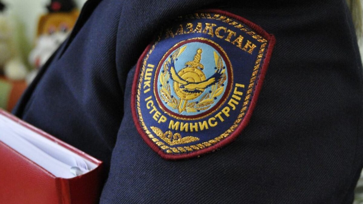 Подозреваемые в убийстве два месяца прятались от полиции в землянке